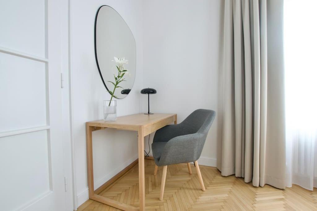 Premium Apartment By Hi - Central 2 Bedroom - Best View Budapeste Exterior foto